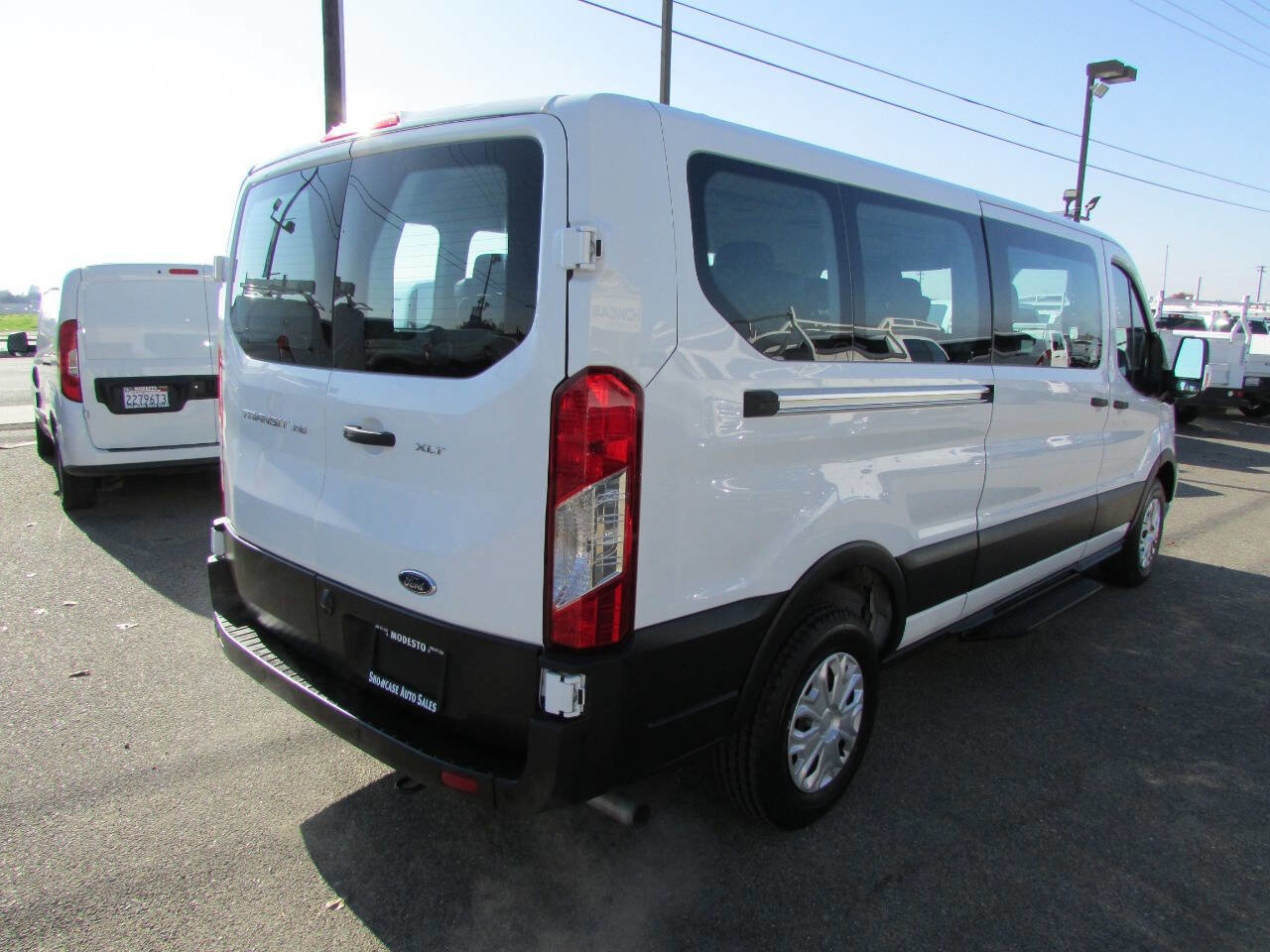 Used 2023 Ford Transit 350 XLT image 7