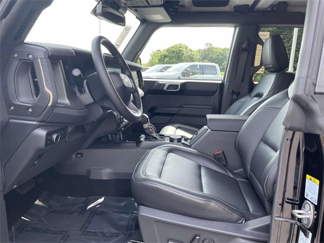 New 2025 Ford Bronco Badlands image 10