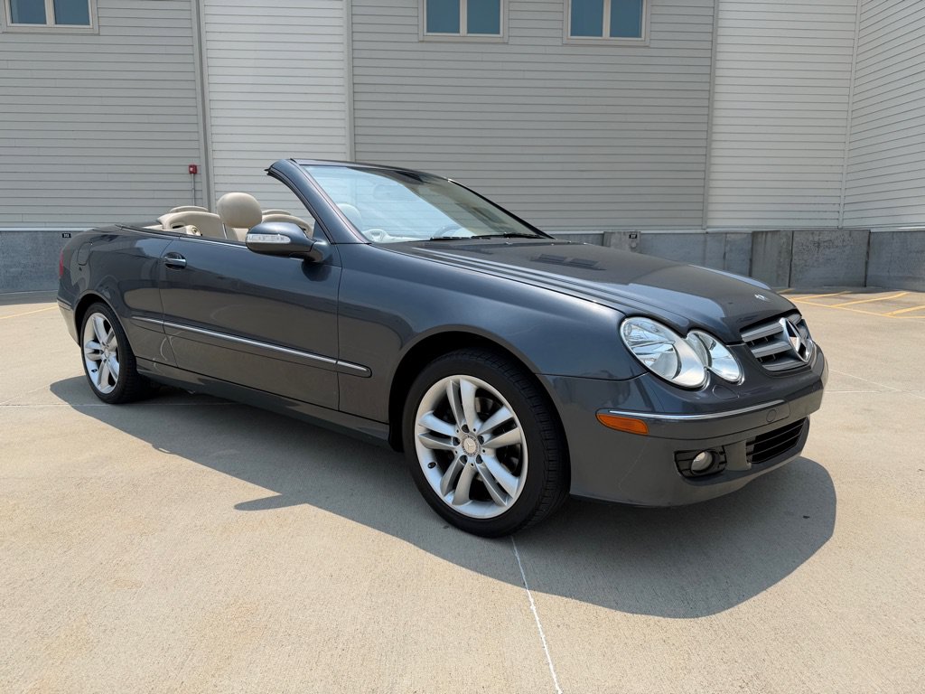 Used 2008 Mercedes-Benz CLK 350 Cabriolet image 1