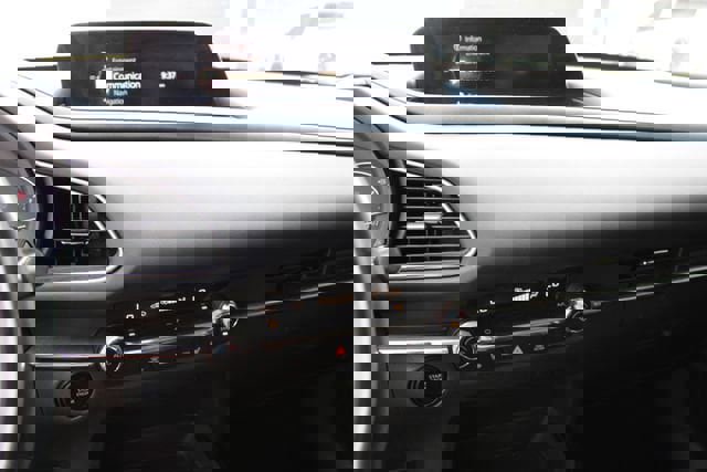 Used 2020 MAZDA CX-30 FWD w/ Preferred Package image 6