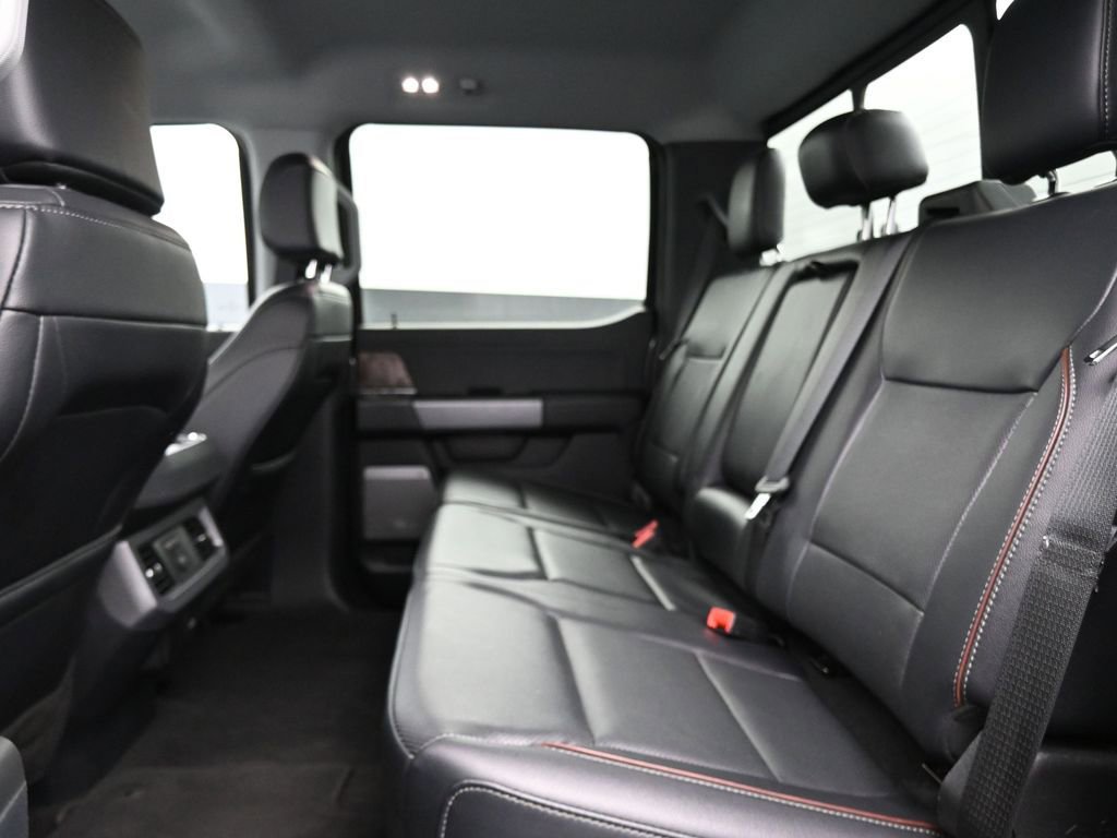 Used 2024 Ford F250 Lariat image 16