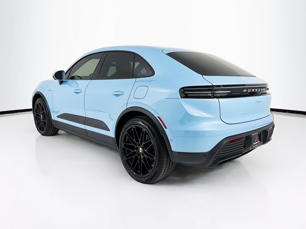 New 2026 Porsche Macan Electric RWD image 3