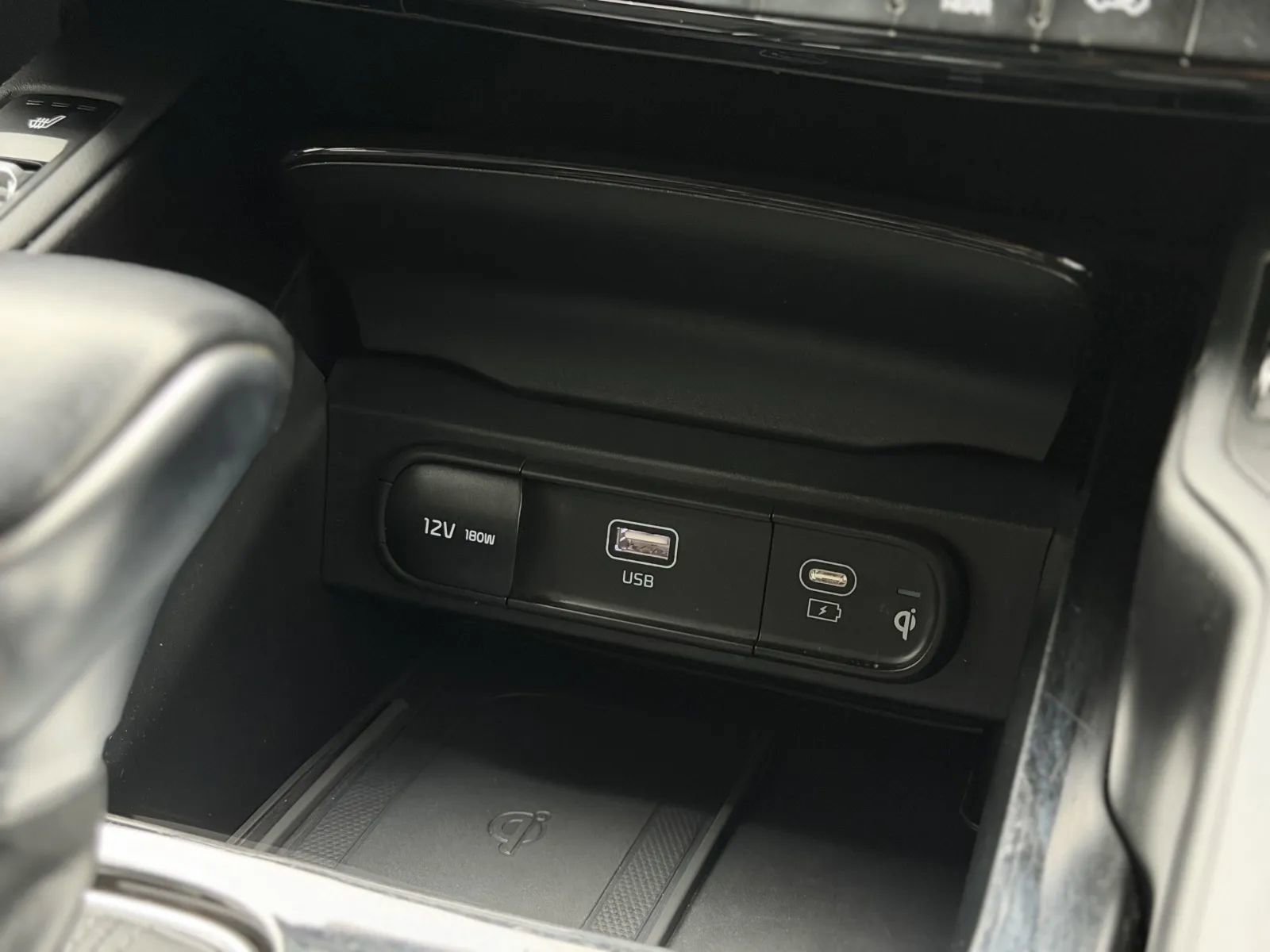 Used 2024 Kia Telluride EX image 37