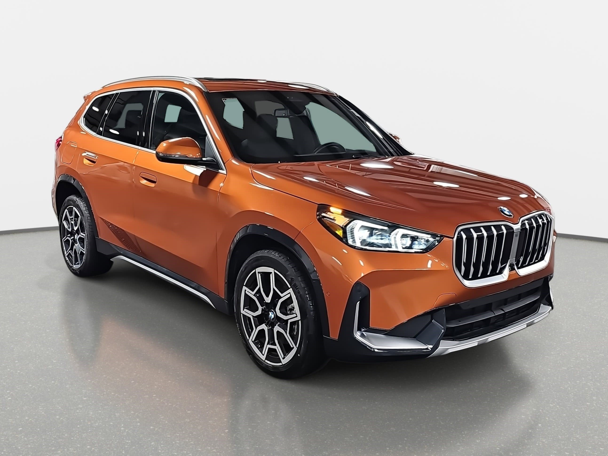 Certified 2025 BMW X1 xDrive28i image 4