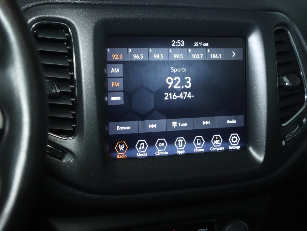 Used 2020 Jeep Compass Trailhawk image 25