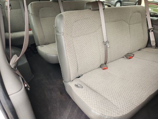 Used 2025 Chevrolet Express 3500 LS RWD image 34