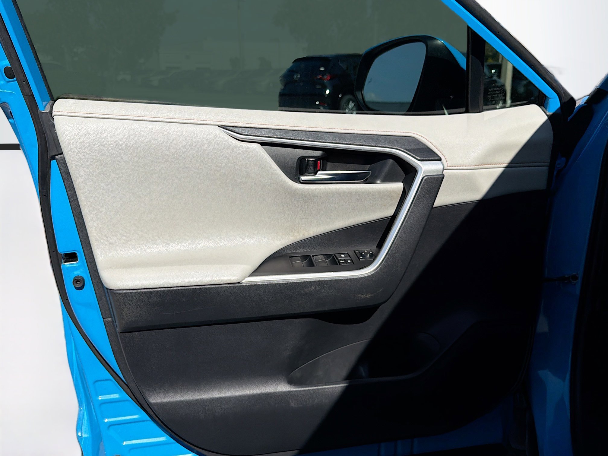 Used 2019 Toyota RAV4 Adventure w/ Cold Weather Package image 22