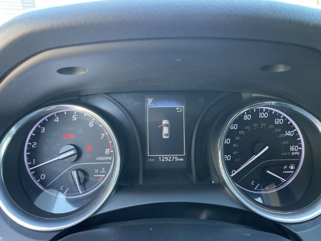 Used 2019 Toyota Camry LE FWD image 19