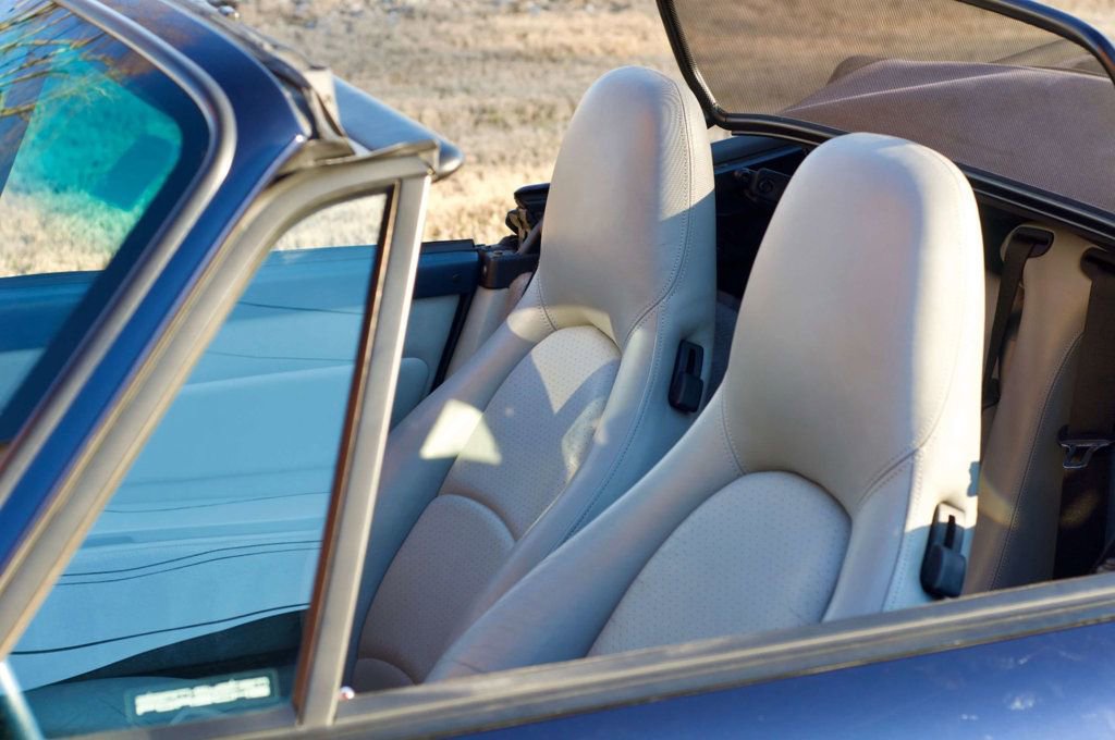 Used 1995 Porsche 911 Carrera image 28