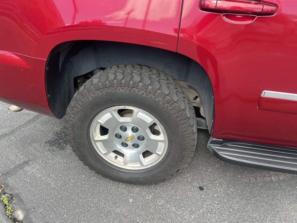 Used 2010 Chevrolet Tahoe LT AWD/4WD image 13