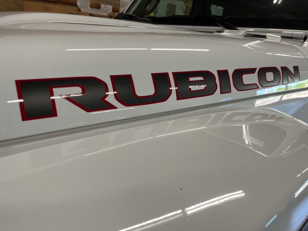 Used 2025 Jeep Wrangler Unlimited Rubicon AWD/4WD image 8