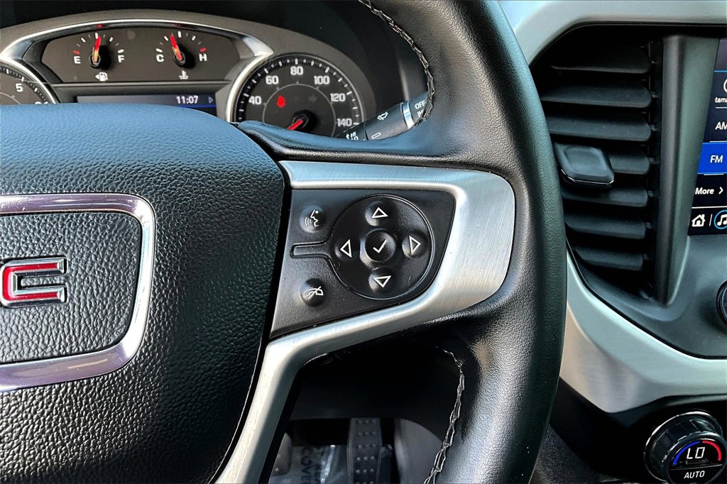 Certified 2023 GMC Acadia SLT image 12