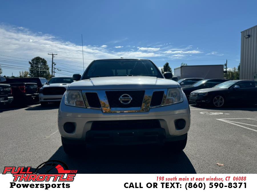 Used 2014 Nissan Frontier SV AWD/4WD image 3