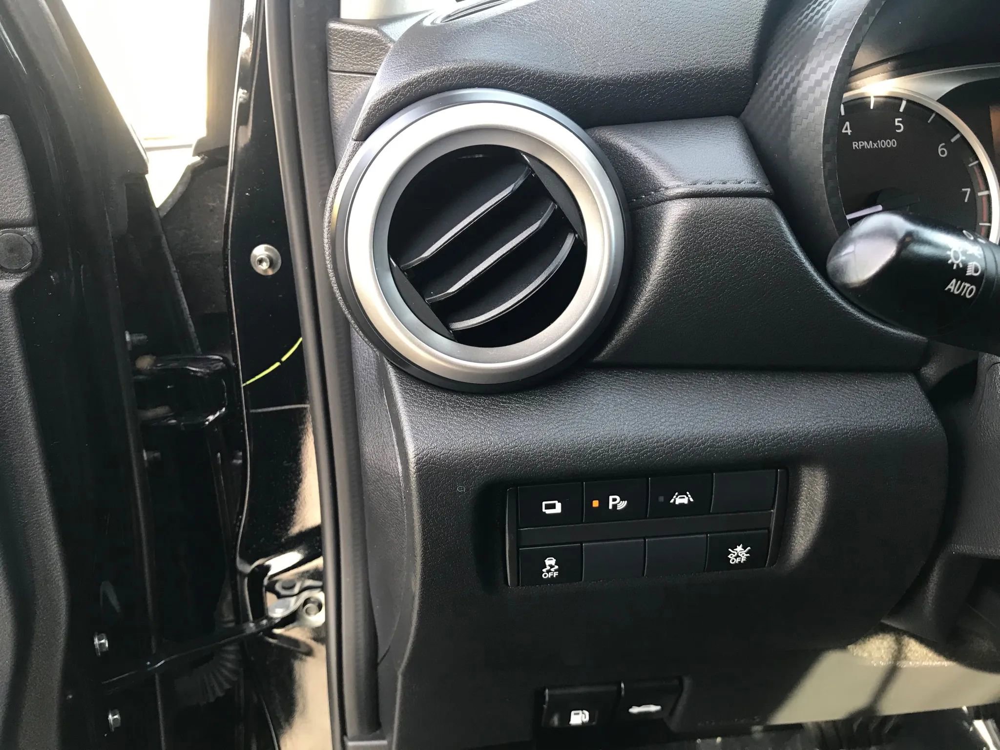 Used 2024 Nissan Versa S w/ Trunk Package image 13