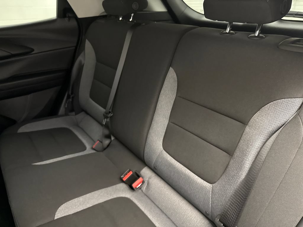 Used 2023 Chevrolet TrailBlazer LT w/ Convenience Package AWD/4WD image 22