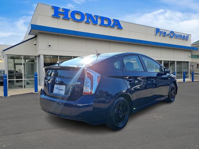 Used 2013 Toyota Prius Four w/ Deluxe Solar Roof Pkg FWD image 4