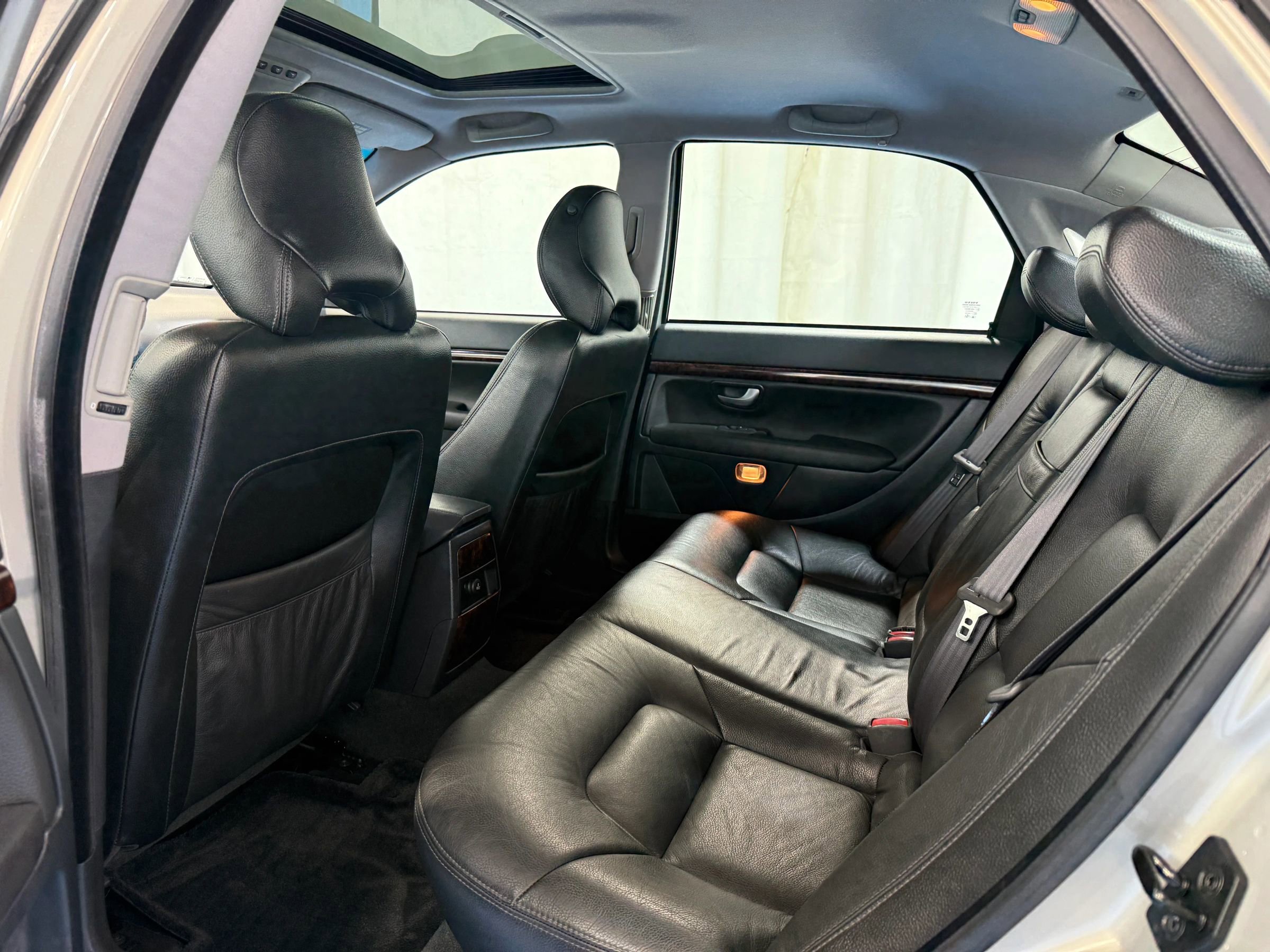 Used 2004 Volvo S80 2.9 image 24
