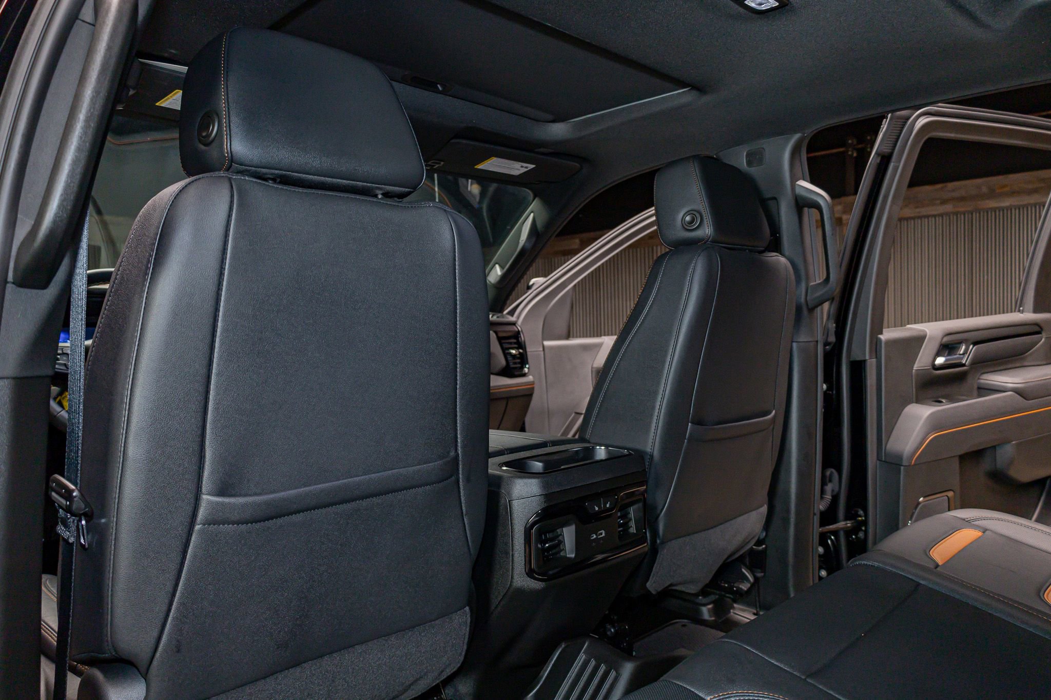 Used 2025 GMC Sierra 2500 AT4 w/ AT4 Premium Plus Package image 23