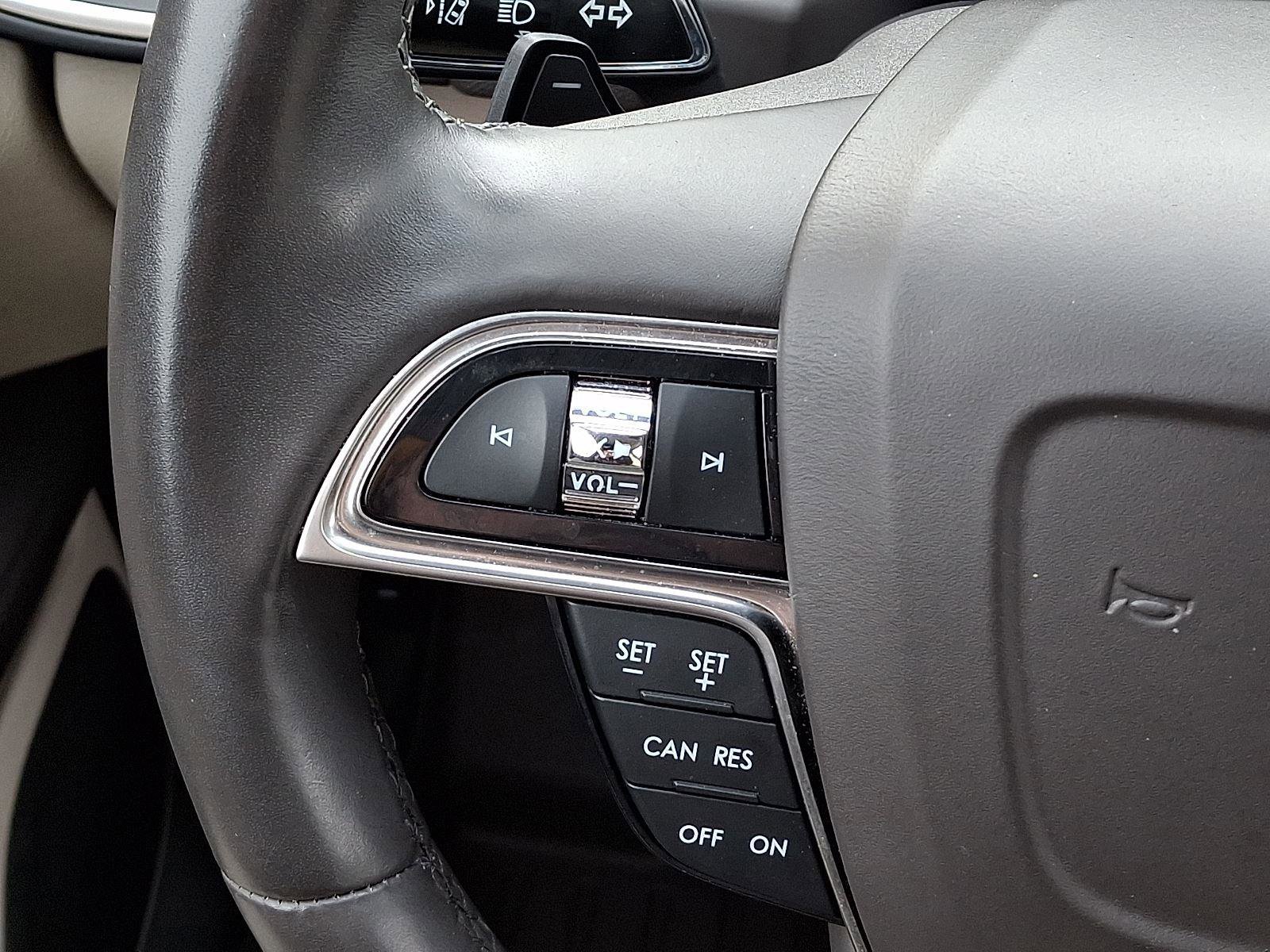 Used 2020 Lincoln Nautilus Reserve image 43