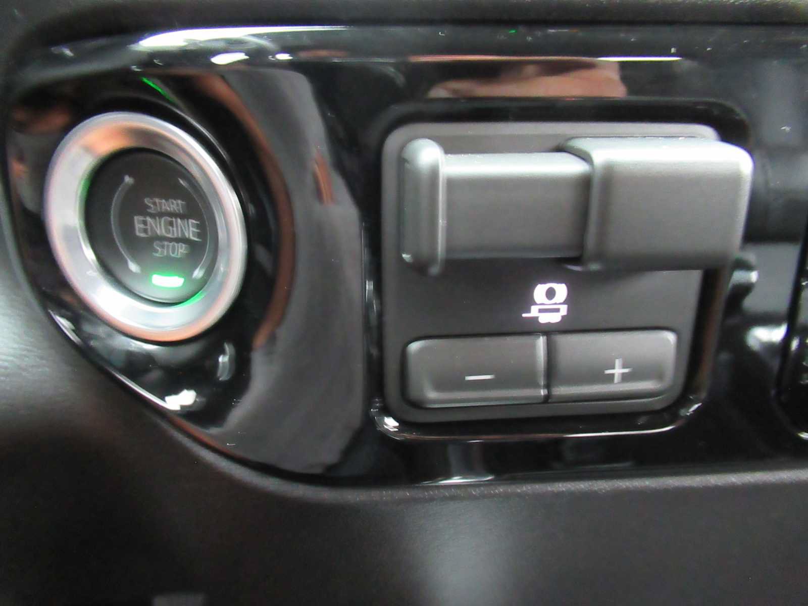 Used 2026 Chevrolet Silverado 1500 RST w/ RST All Star Premium Package AWD/4WD image 28