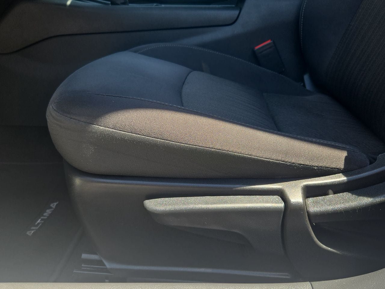 Certified 2024 Nissan Altima 2.5 S FWD image 27