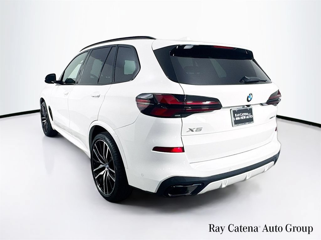 Used 2024 BMW X5 xDrive40i w/ M Sport Package AWD/4WD image 5