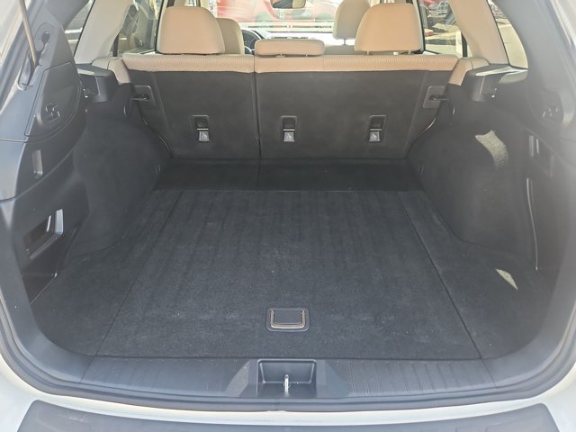 Used 2018 Subaru Outback 2.5i Premium AWD/4WD image 6