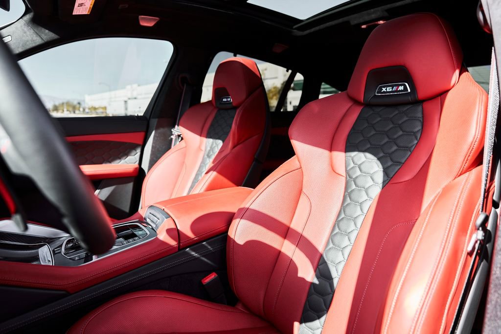 Used 2026 BMW X6 M Competition w/ Executive Package image 47