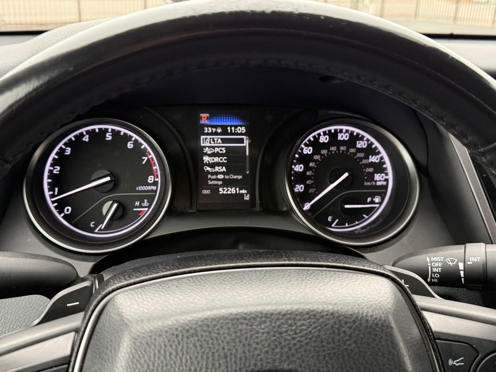 Used 2024 Toyota Camry SE image 37