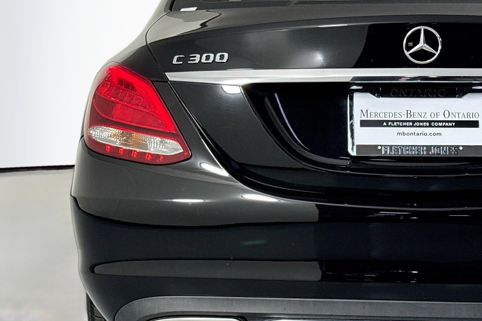 Used 2017 Mercedes-Benz C 300 Sedan image 15