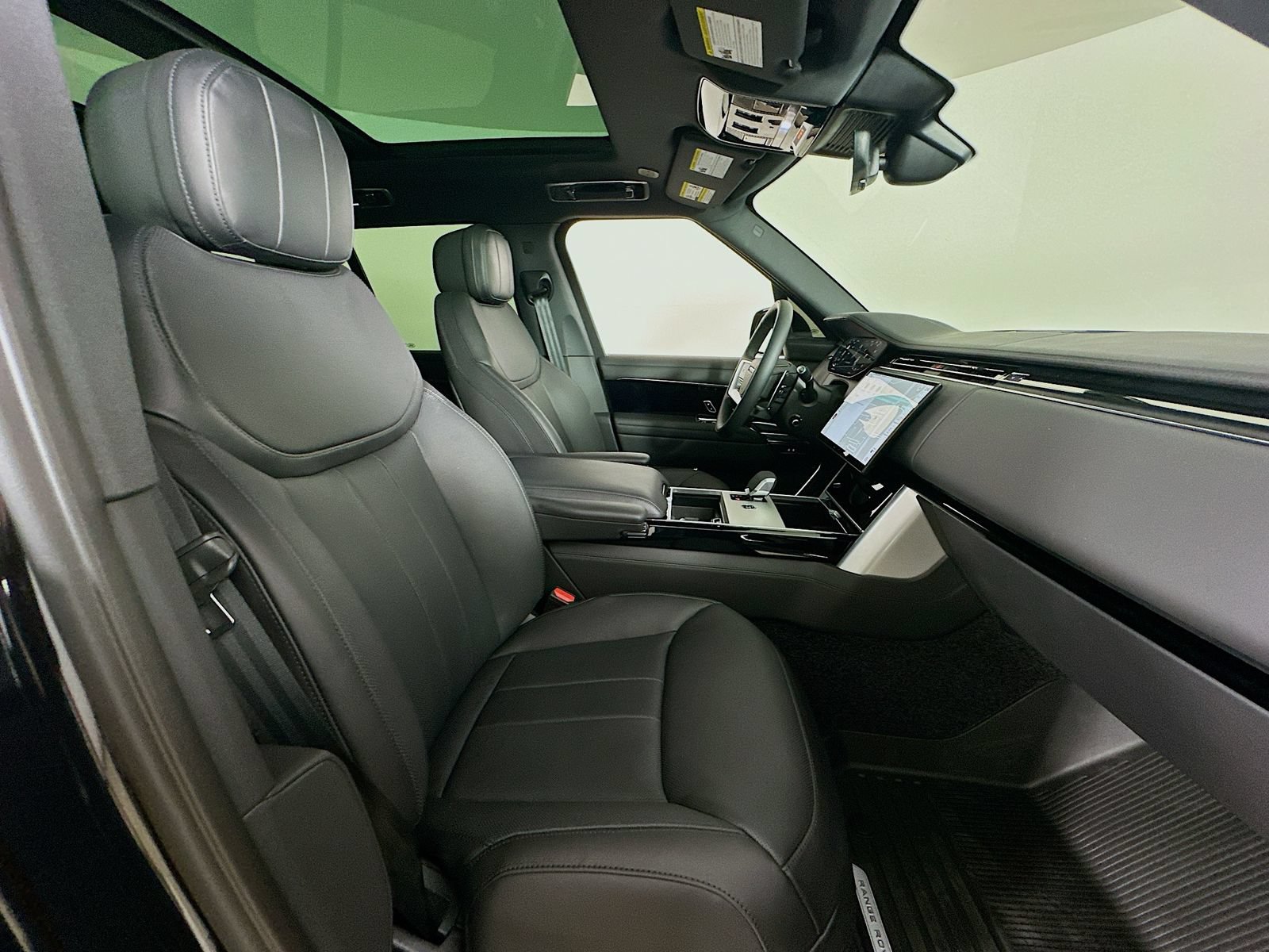 New 2026 Land Rover Range Rover SE AWD/4WD image 44