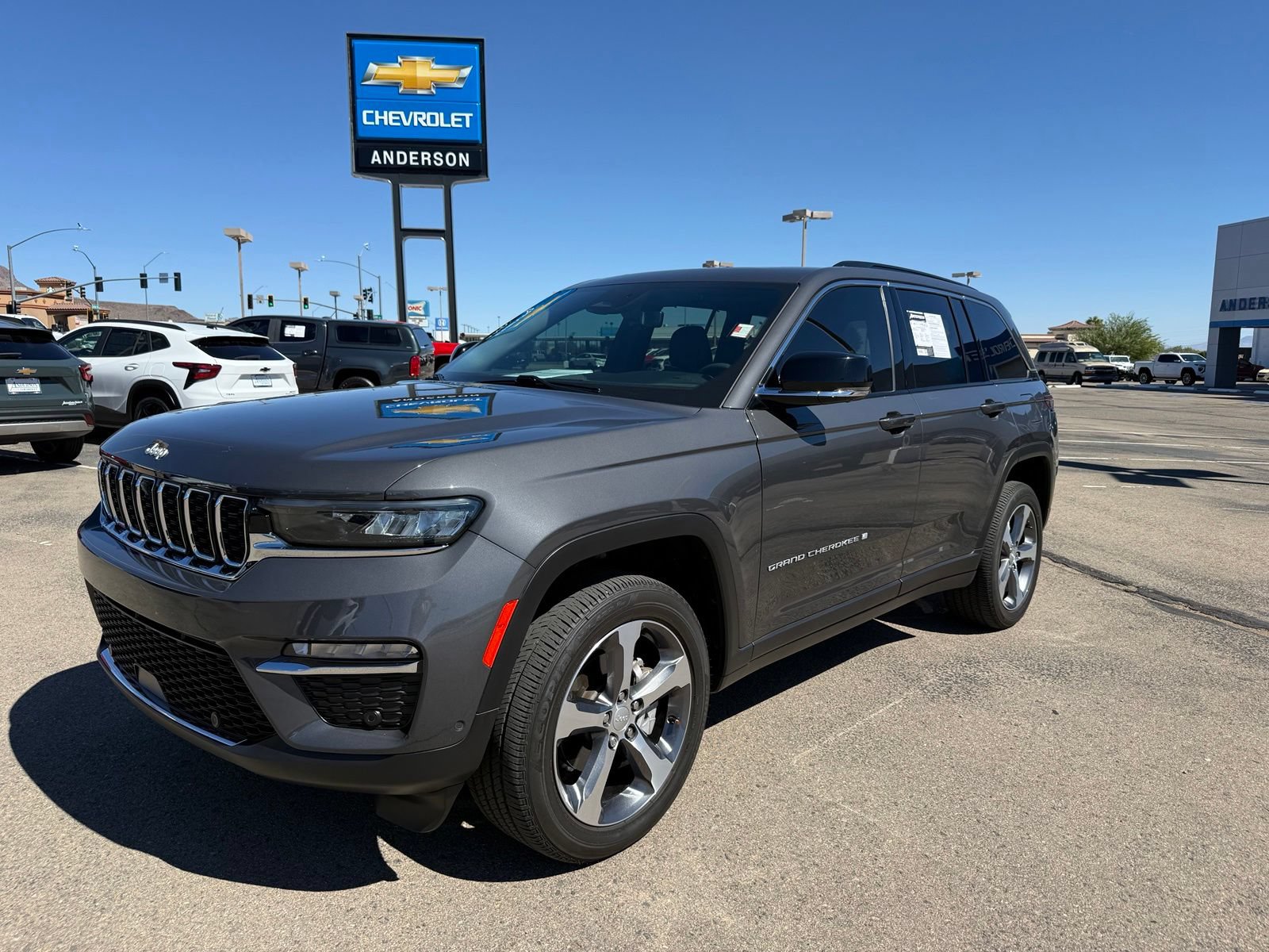 Used 2024 Jeep Grand Cherokee Limited w/ Luxury Tech Group II