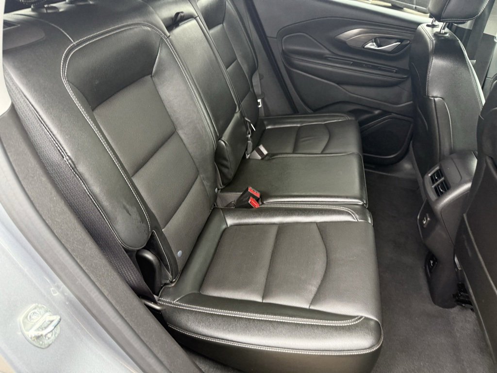 Used 2024 GMC Terrain SLT image 36