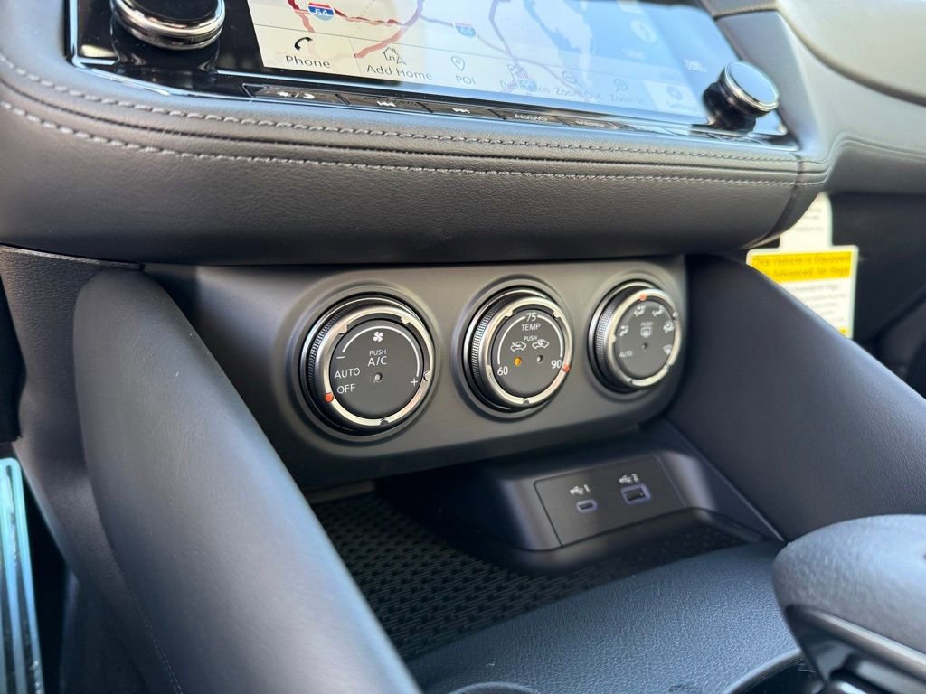 New 2024 Nissan Z Performance w/ Heritage Edition image 24