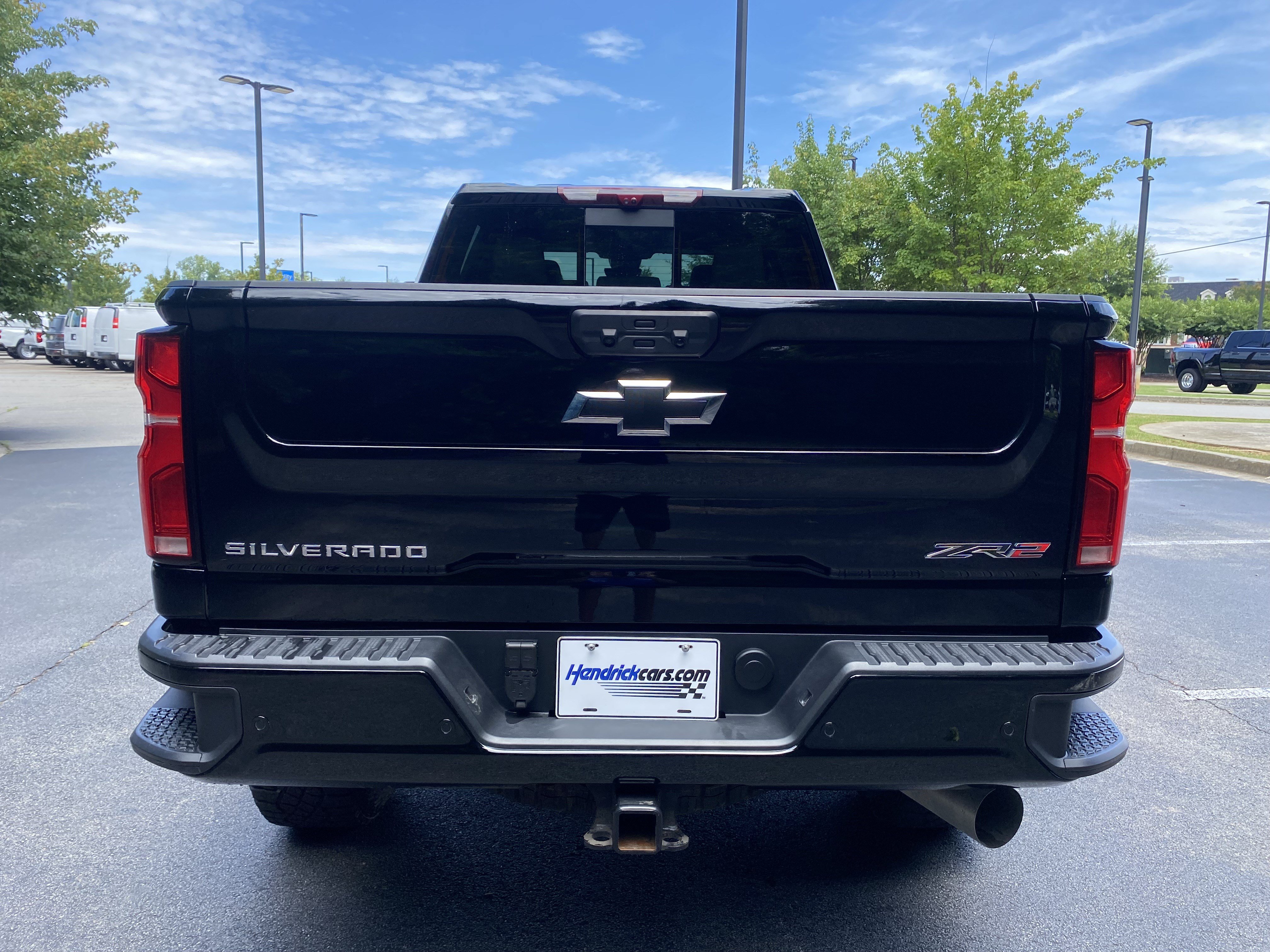 Used 2025 Chevrolet Silverado 2500 ZR2 w/ Technology Package AWD/4WD image 8