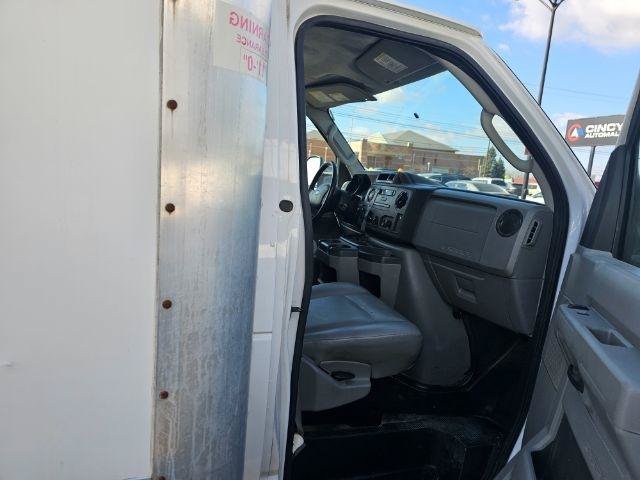 Used 2016 Ford E-350 and Econoline 350 Super Duty w/ Power Windows & Locks Group RWD image 23