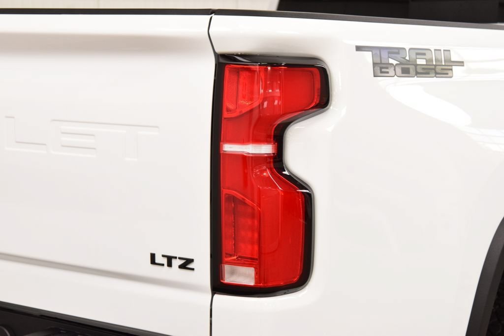 New 2026 Chevrolet Silverado 2500 LTZ w/ LTZ Plus Package AWD/4WD image 24