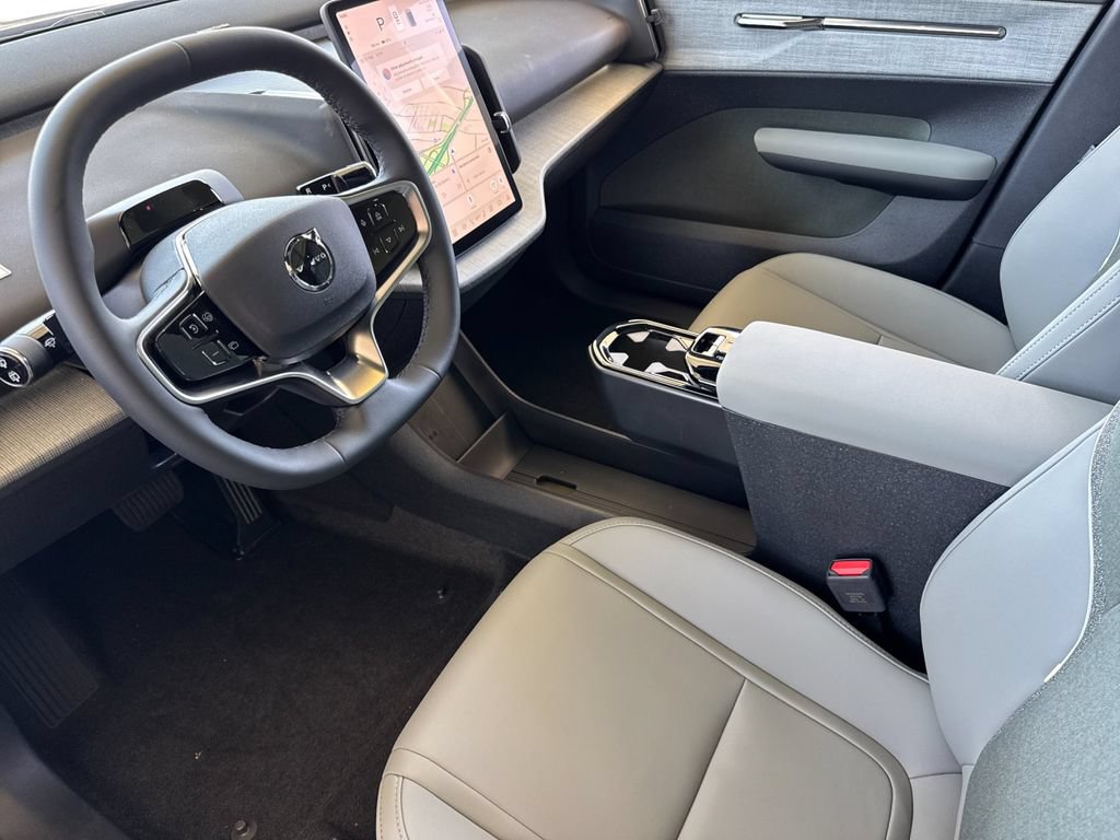 New 2026 Volvo EX30 Plus w/ Climate Package AWD/4WD image 9