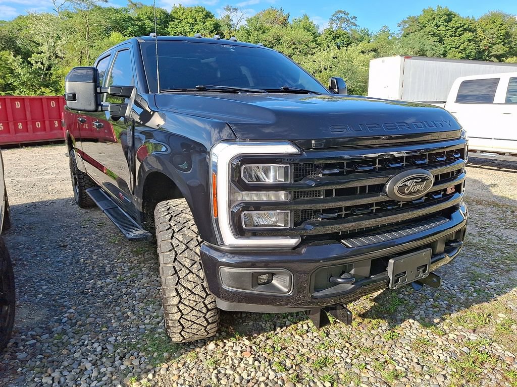 Used 2024 Ford F350 Lariat w/ Sport Appearance Package AWD/4WD image 3