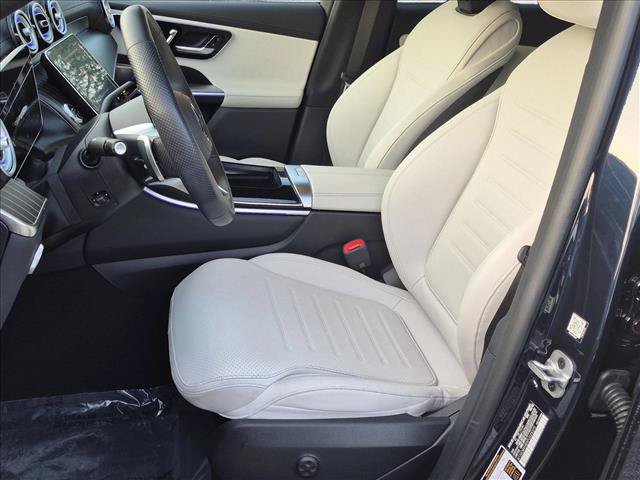 Used 2023 Mercedes-Benz GLC 300 4MATIC image 16