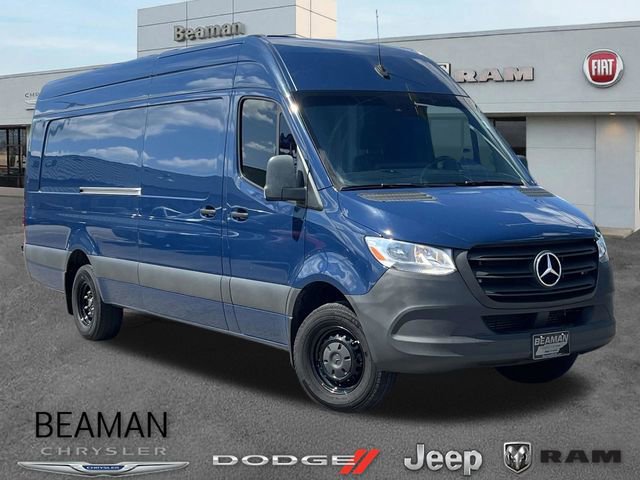 Used 2022 Mercedes-Benz Sprinter 3500 image 1