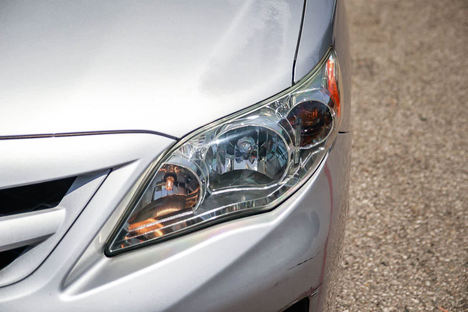 Used 2013 Toyota Corolla L FWD image 10