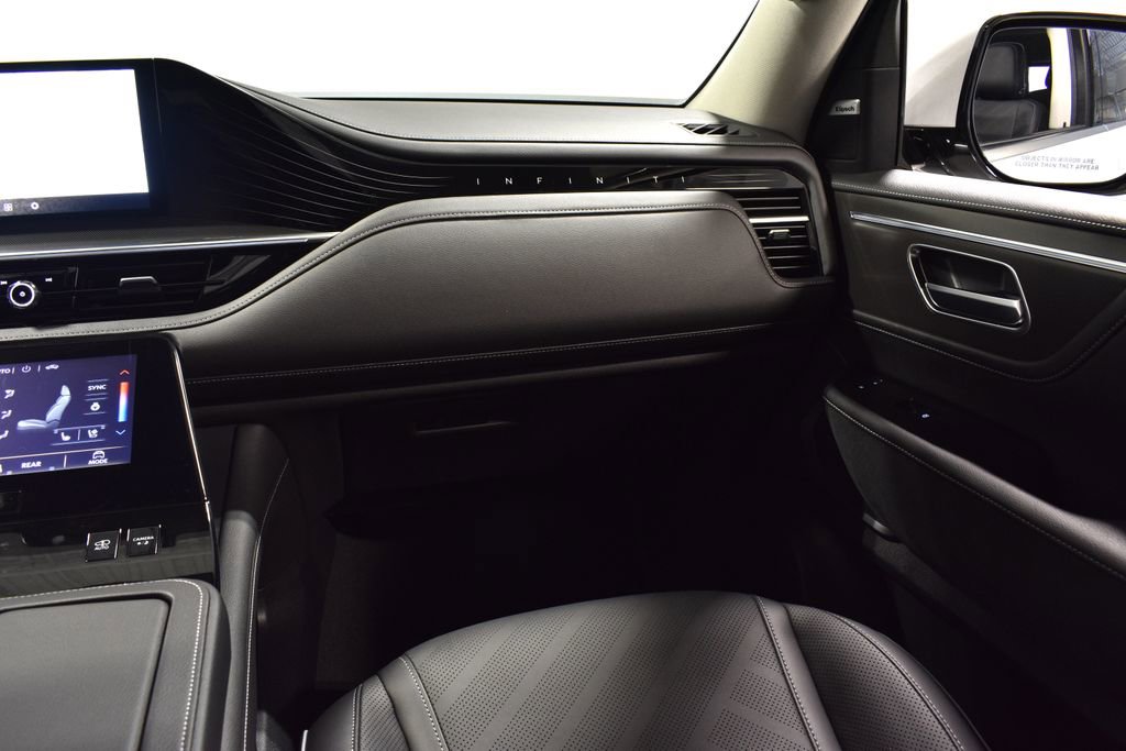 New 2026 INFINITI QX80 Luxe w/ Cargo Package image 15