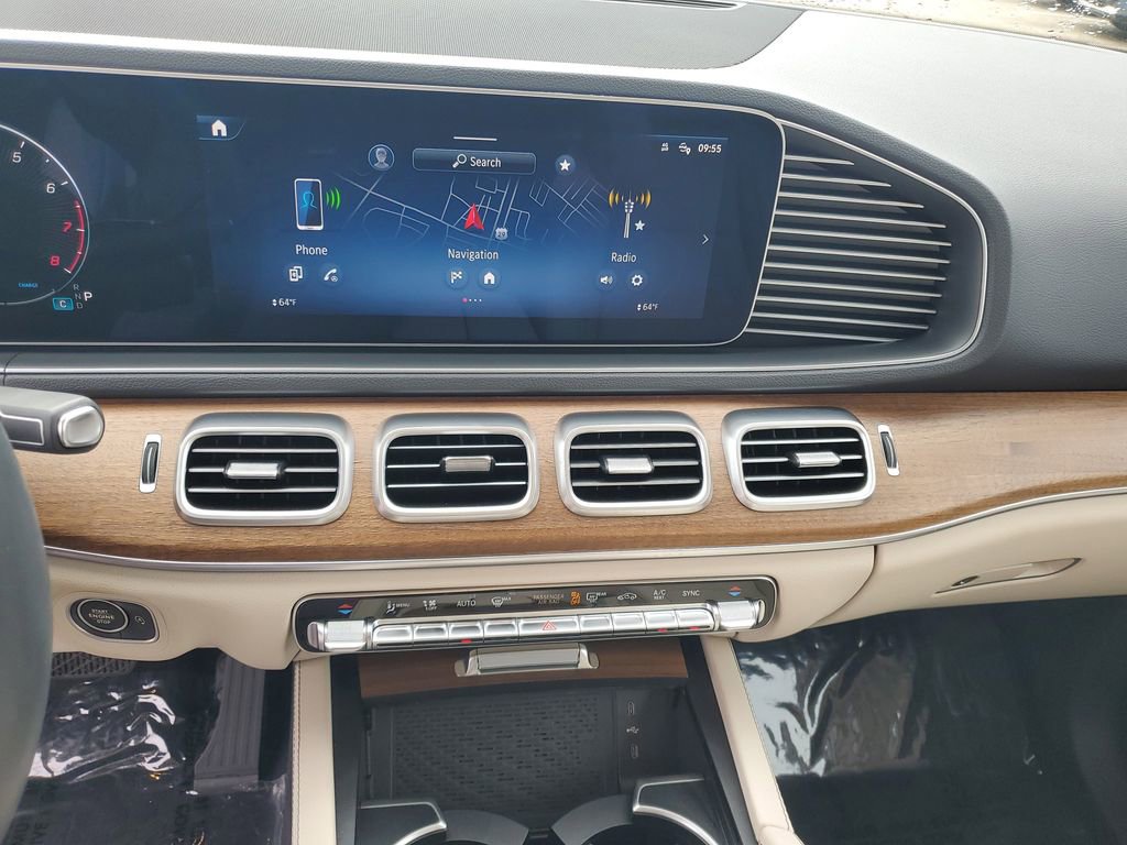 Used 2025 Mercedes-Benz GLE 350 4MATIC image 16