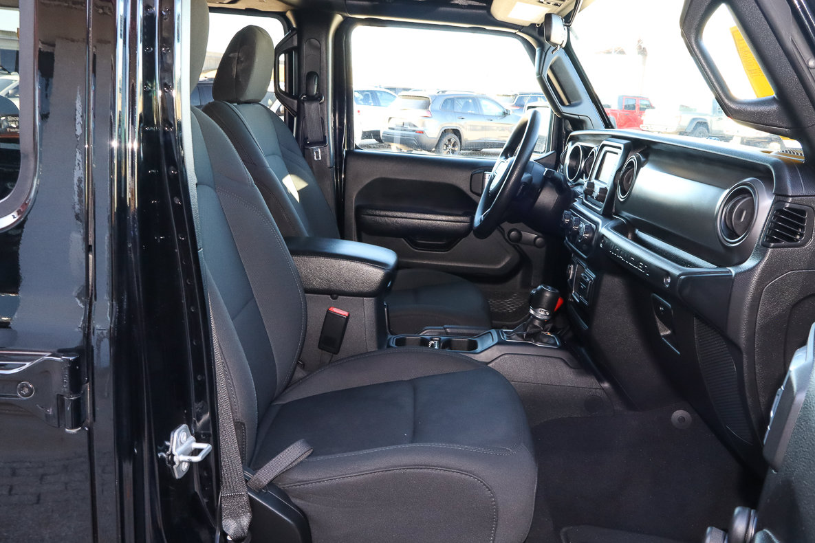 Used 2021 Jeep Wrangler Unlimited Sport AWD/4WD image 22