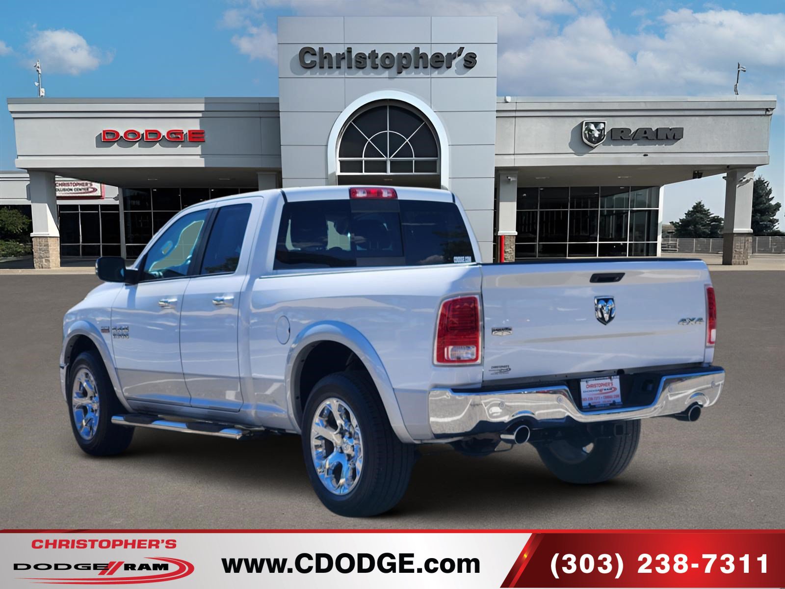 Used 2017 RAM 1500 Laramie w/ Convenience Group AWD/4WD image 5