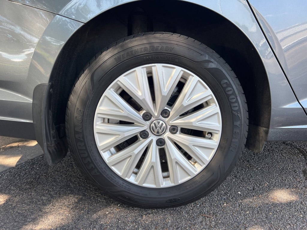 Used 2019 Volkswagen Jetta S image 9