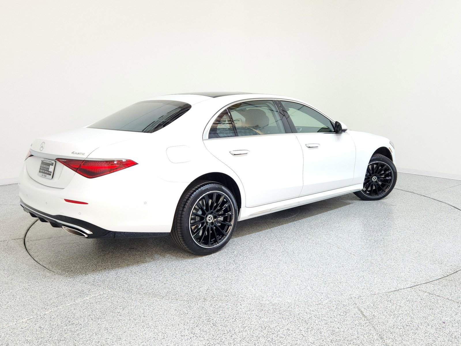 New 2026 Mercedes-Benz S 580 4MATIC Sedan image 3