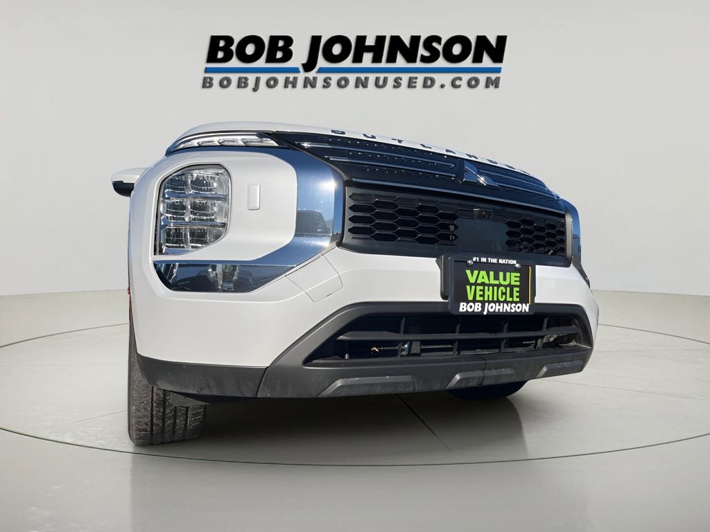 Used 2022 Mitsubishi Outlander ES image 9