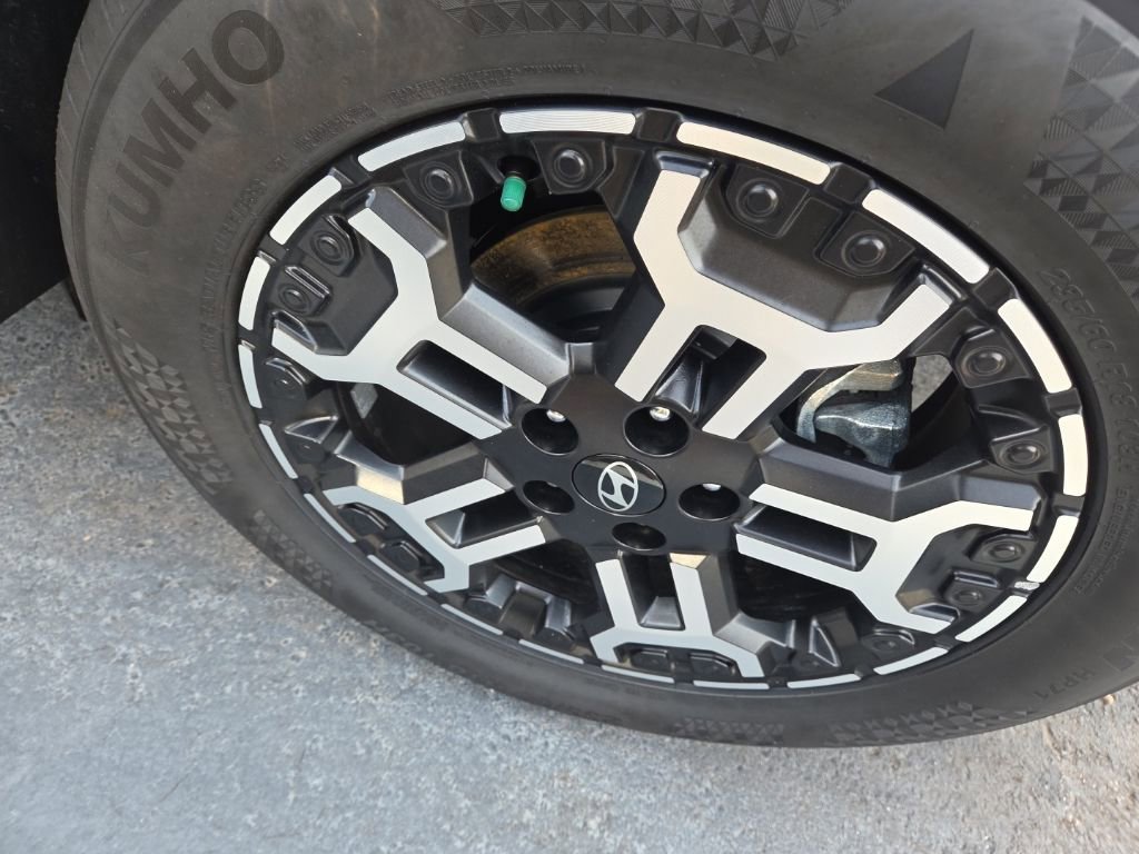 Certified 2025 Hyundai Tucson XRT FWD image 24